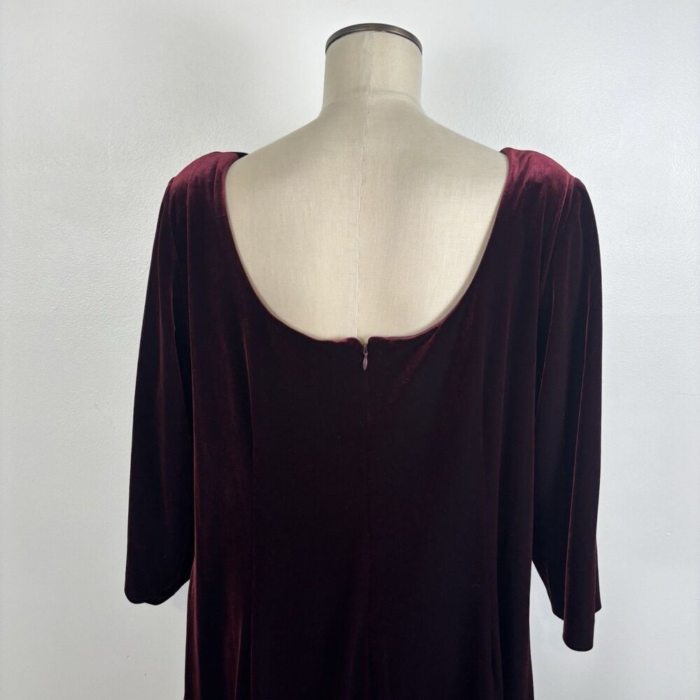 ALEX EVENINGS Wine Burgundy Stretch Velvet Side Ruched Embellished Dress 20W - Picture 5 of 9